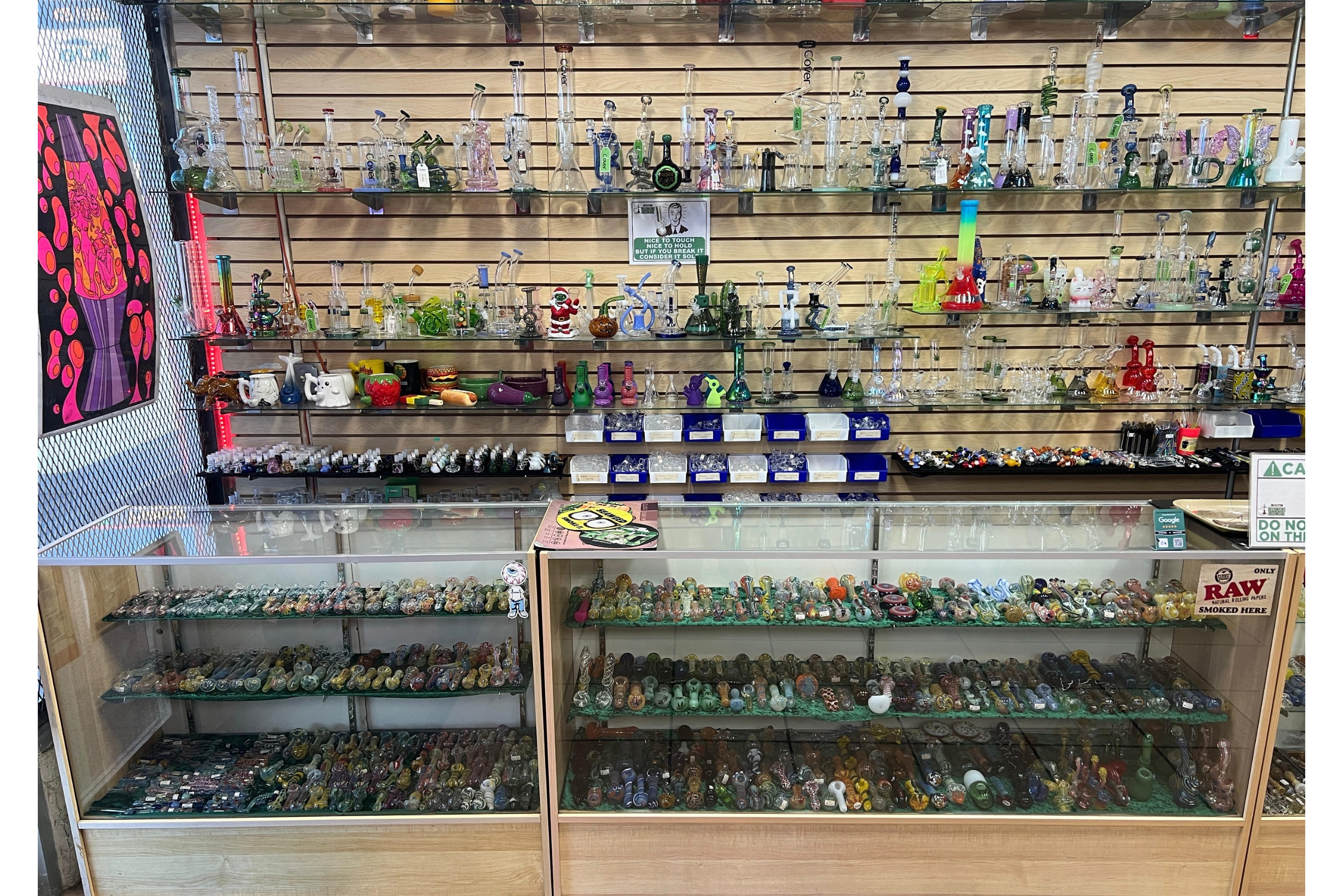 mesa-smoke-shop-glass-hand-pipes-bongs-ceramic-pipes-bangers