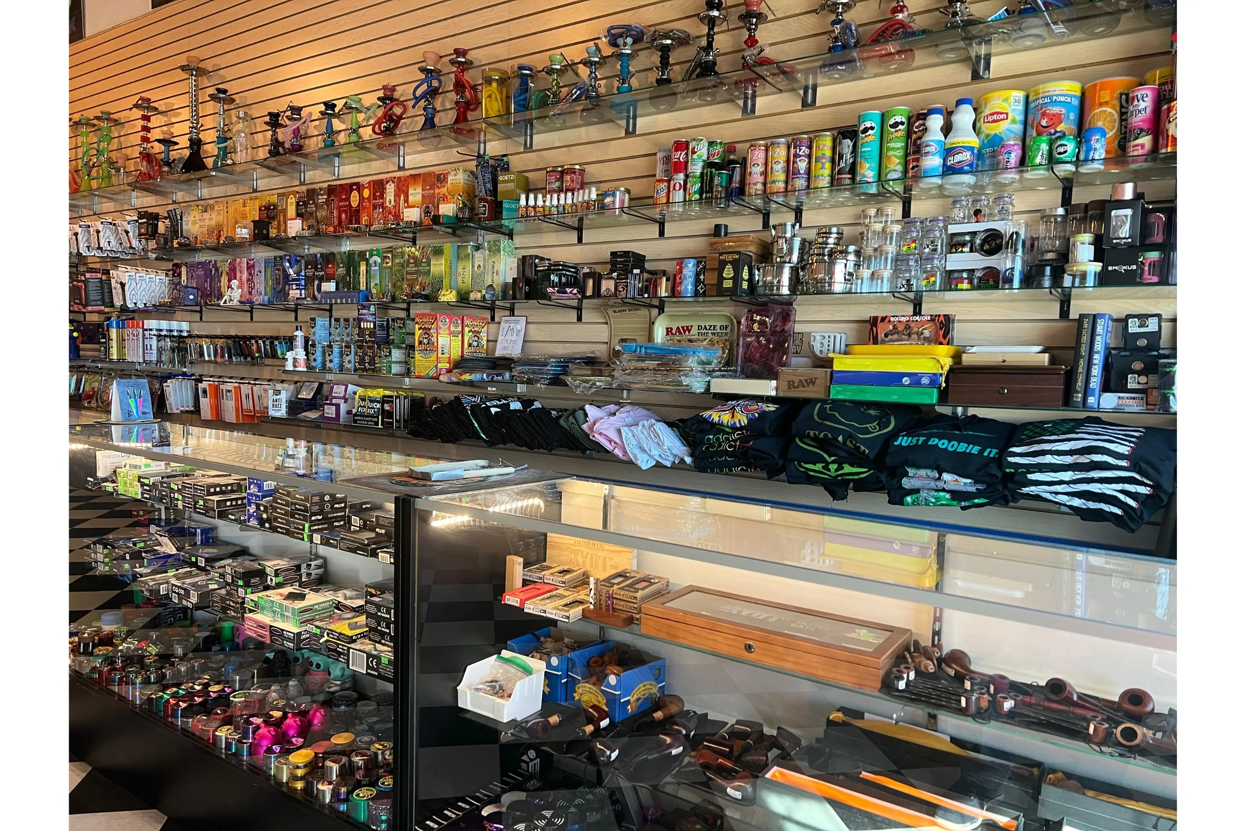 Detox products, trays, grinders, scales, and wood pipes available at Westwind Smoke Shop.